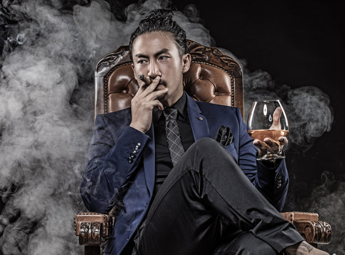 Stroke Your Head Better With The Best Styling Comb